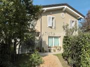 Villetta indipendente in vendita di 163 m² in Via Tassoni