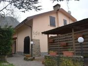 Villetta indipendente in vendita di 165 m² in Via Idice