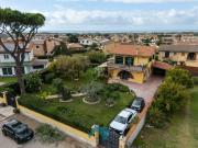 Villetta indipendente in vendita di 170 m² in Via Dora...