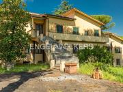 Villetta indipendente in vendita di 1757 m² in Via Tiburtina