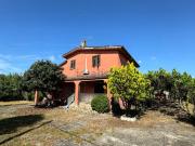 Villetta indipendente in vendita di 175 m² in Via Serio
