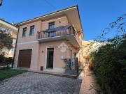 Villetta indipendente in vendita di 185 m² in Via Sisemol, 4