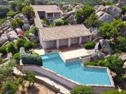 Villetta indipendente in vendita di 187 m² in Via la Serrera