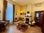 Villetta indipendente in vendita di 190 m² in Via Pistoiese