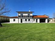 Villetta indipendente in vendita di 200 m² in Via Molin...