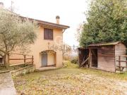 Villetta indipendente in vendita di 200 m² in Via Villa...