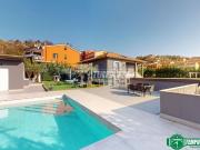 Villetta indipendente in vendita di 204 m² in Via Amoa, 1