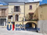 Villetta indipendente in vendita di 204 m² in Via Regina...