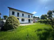 Villetta indipendente in vendita di 208 m² in Via Caduti...