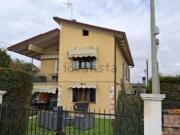 Villetta indipendente in vendita di 208 m² in Via Pietro...