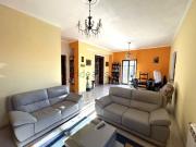 Villetta indipendente in vendita di 210 m² in Via Lago