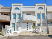 Villetta indipendente in vendita di 216 m² in Via...