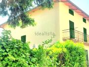 Villetta indipendente in vendita di 220 m² in Via Dante...