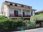 Villetta indipendente in vendita di 220 m² in Via Speciano