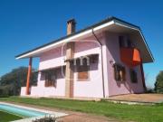 Villetta indipendente in vendita di 225 m² in Via Colle...