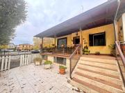 Villetta indipendente in vendita di 229 m² in Via Luigi...