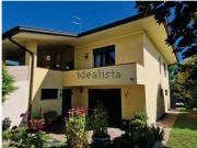 Villetta indipendente in vendita di 230 m² in Via Dante, 37