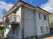 Villetta indipendente in vendita di 230 m² in Via Marici