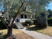 Villetta indipendente in vendita di 230 m² in Via Meucci