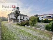 Villetta indipendente in vendita di 230 m² in Via Roma, 27