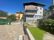 Villetta indipendente in vendita di 238 m² in Via Ugo...