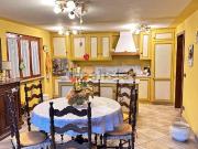 Villetta indipendente in vendita di 240 m²