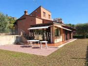 Villetta indipendente in vendita di 240 m²