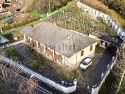 Villetta indipendente in vendita di 240 m² in Via A....