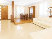 Villetta indipendente in vendita di 240 m² in Via Casona