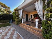 Villetta indipendente in vendita di 240 m² in Via delle...