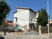 Villetta indipendente in vendita di 240 m² in Via Emilia, 5