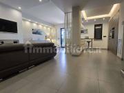 Villetta indipendente in vendita di 240 m² in Via Roma