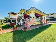 Villetta indipendente in vendita di 244 m² in Via della...