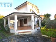 Villetta indipendente in vendita di 250 m² in Via Franco...