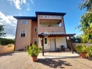 Villetta indipendente in vendita di 255 m² in Via Scilotraco