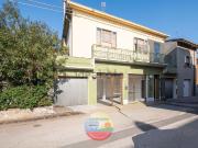 Villetta indipendente in vendita di 260 m² in Via IV...