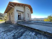 Villetta indipendente in vendita di 260 m² in Via mantero