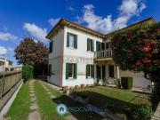 Villetta indipendente in vendita di 261 m² in Via...