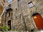 Villetta indipendente in vendita di 270 m² in Via P. Tola