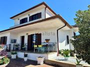 Villetta indipendente in vendita di 280 m² in Strada...