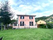 Villetta indipendente in vendita di 280 m² in Strada...