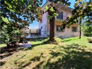 Villetta indipendente in vendita di 280 m² in Via Bradiola