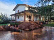 Villetta indipendente in vendita di 285 m² in Via Tricerro