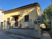 Villetta indipendente in vendita di 285 m² in Via Volturno