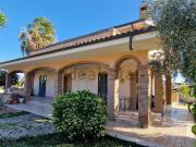 Villetta indipendente in vendita di 287 m² in Via PRATO, 1