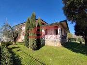 Villetta indipendente in vendita di 290 m² in Via delle Pari