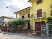 Villetta indipendente in vendita di 293 m² in Via Berto...
