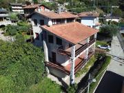 Villetta indipendente in vendita di 295 m² in Via Montemezzo