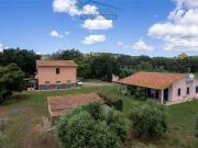 Villetta indipendente in vendita di 300 m² in Strada...