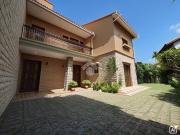 Villetta indipendente in vendita di 300 m² in Via Enrico...